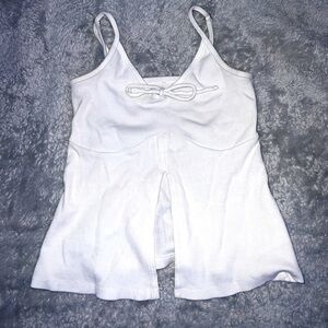 Hollister white top